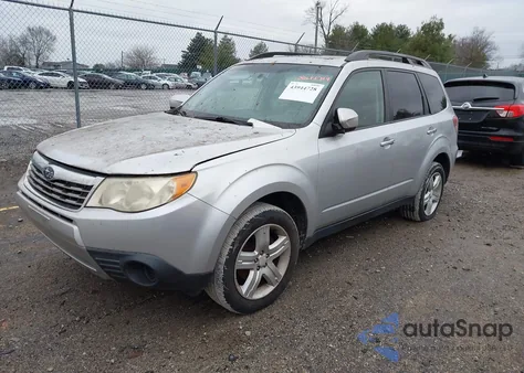 2010 Subaru Forester 2.5X Premium z USA, uszkodzony, nr VIN JF2SH6CC2AH720947